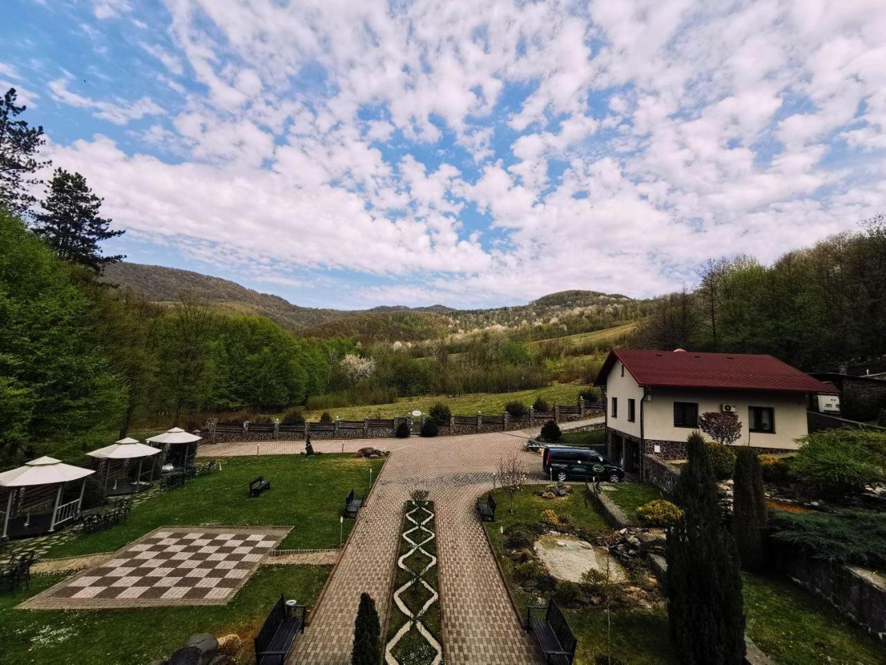 Villa Kvitka Svaljava Exteriör bild